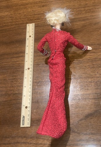 Marilyn Monroe Barbie Doll Gentlemen Prefer Blondes Red Gown Hollywood Legends  - Picture 5 of 9