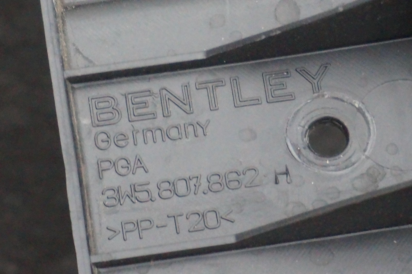 Rear Bumper Support Bracket 3W5807862 Bentley Continental Flying Spur 2006-12