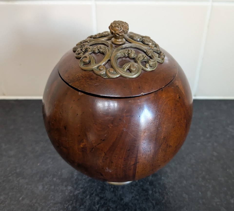 Small George III Round Walnut Box | eBay UK