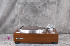 YAMAHA GT-2000L Direct Drive Turntable w/ Auto Lifter Adjust in Good condition