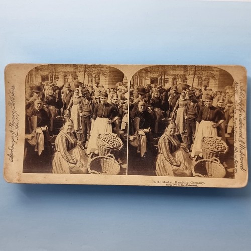 Hamburg Stereoview C1904 Germany Real Photo Local Crowd People Central Market - Picture 2 of 3