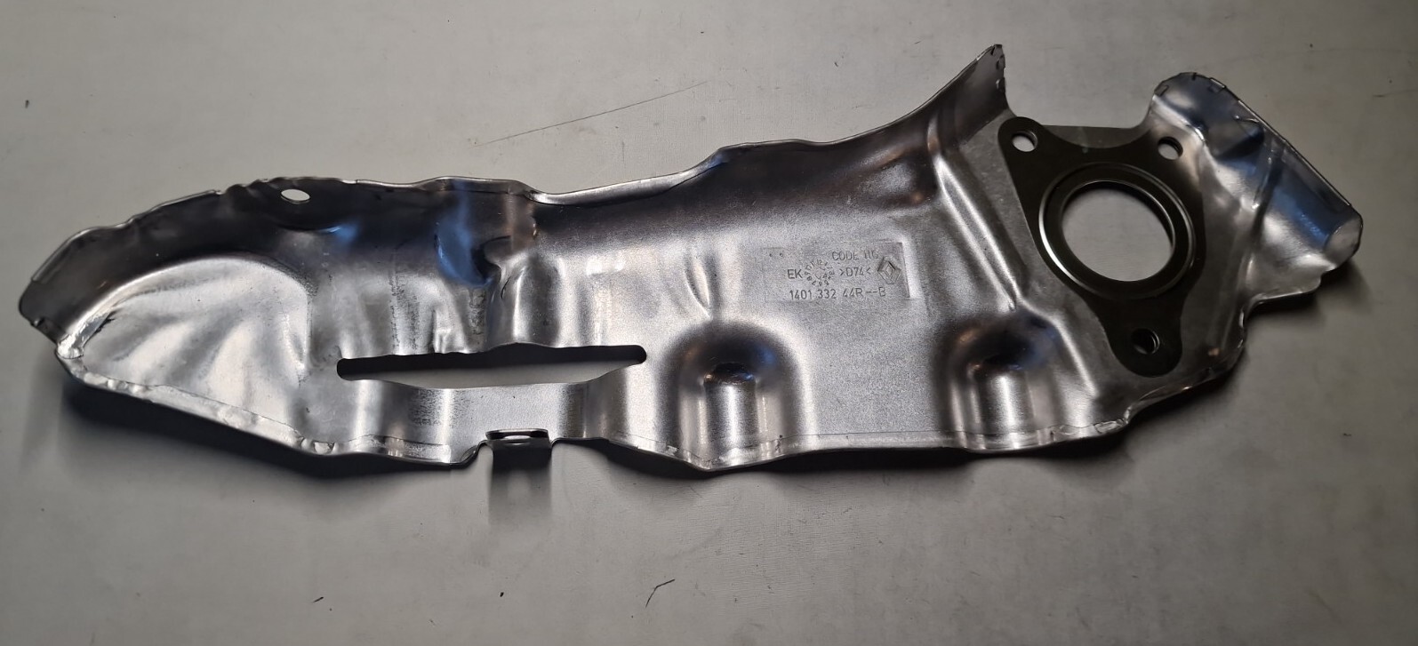 GR86 純正　エキゾーストマニホールド GR86 純正エキゾーストマニホールド エキマニ 触媒