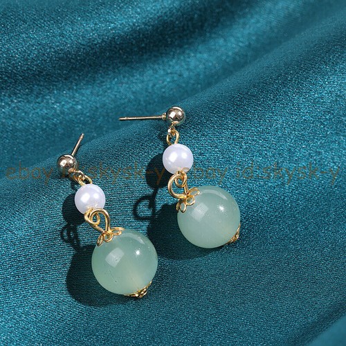 Natural 12mm Light Green Jade 6mm White Shell Pearl Beads Dangle Stud Earrings - Picture 2 of 3