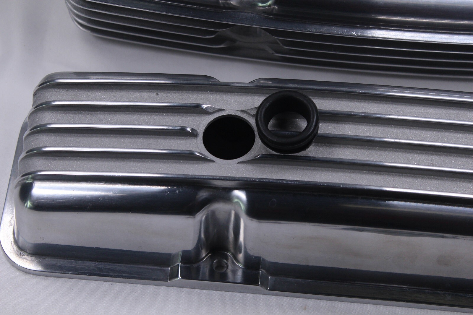 5886 SBC Aluminum Short Retro Finned Valve Cover &Air Cleaner +Timing