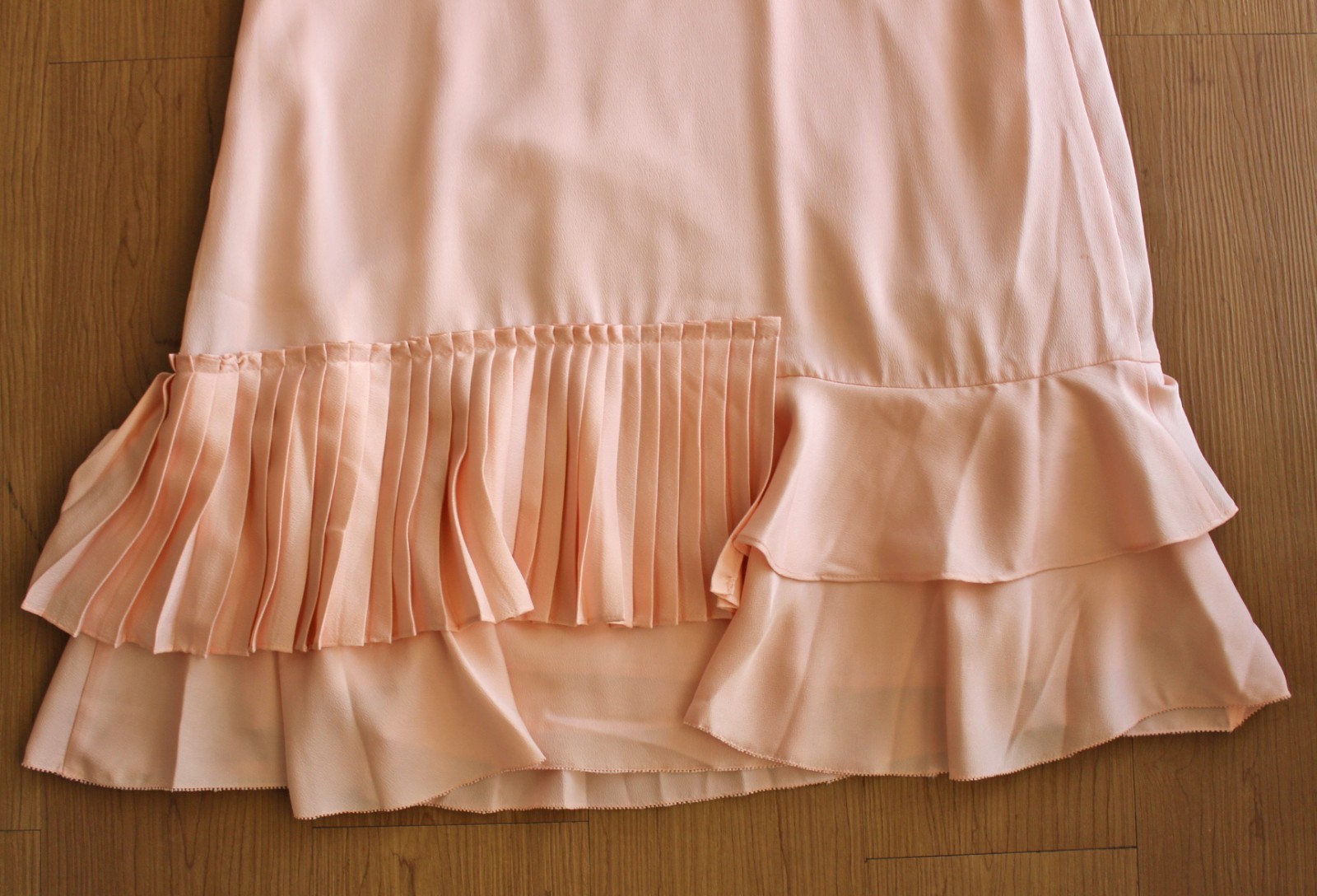 Preowned Banana Republic Accordion Pleated Dress Peach (10) eBay