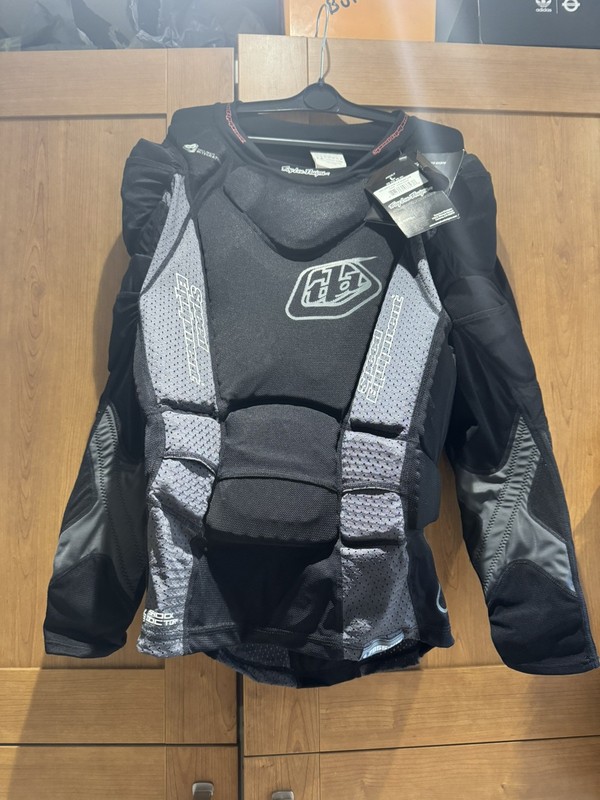 Troy Lee Designs Body Armour Adult size L - MTB MX Motor cross Enduro Downhill 