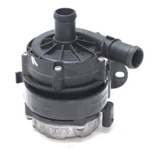 Skoda Octavia RS IV 4 NX PHEV 04L965567 Zusatzwasserpumpe Wasserpumpe
