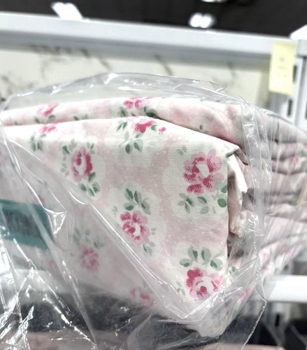 Cath Kidston London Cotton SMALL ROSEBUD PINK Cottage 4pc QUEEN Sheet Set NWT - Picture 5 of 5