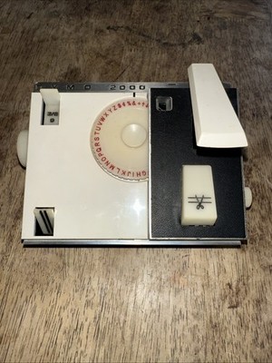 Vtg DYMO 2000 TapeWriter Desk Embossing Label Maker A-Z Rare Tabletop Model READ