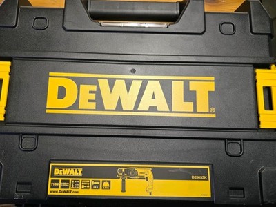 DeWALT D25033K SDS-plus Kombihammer 710 Watt, 22mm, 2 Joule, inkl. Koffer