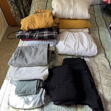 Lot 15 Piece Women's Clothing Size Small All Seasons Good Condition