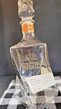 Adictivo Plata / Silver  Tequila Bottle 750ml EMPTY With Shot Topper