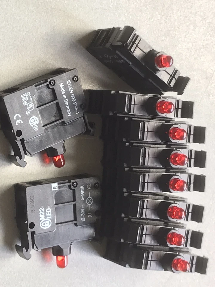 10 x elemento LED Moeller, anteriore, rosso M22-LED-R - Immagine 2 di 3