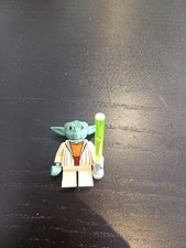 Lego Star Wars Yoda With Light Saber  Mini Figure.