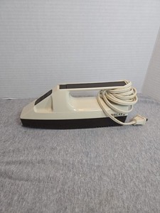 Vintage Regal Electric Knife V382 No Blades. Working Condition.