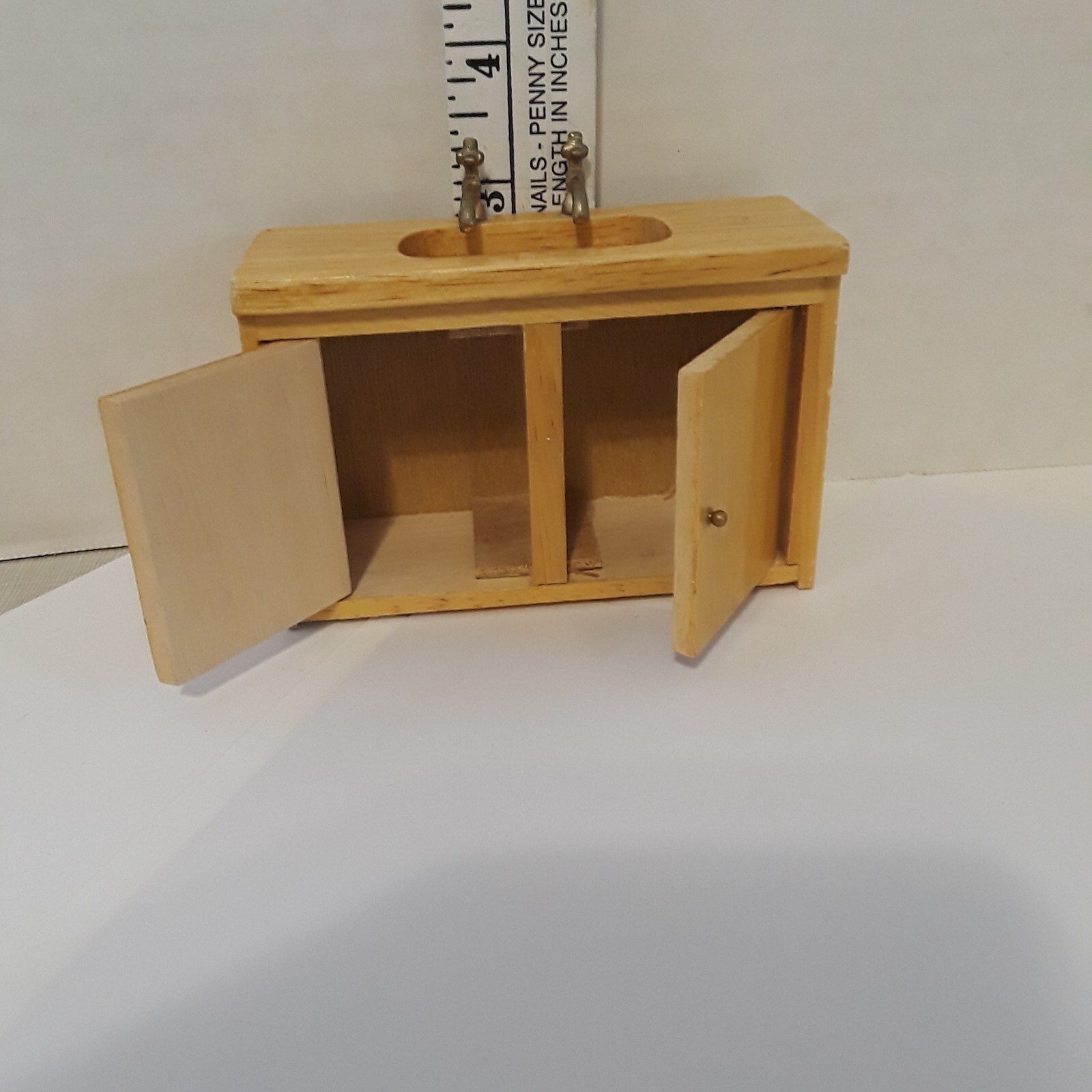 VINTAGE DOLLHOUSE WOOD SINK 2 FAUCETS 112 RATIO DOLLHOUSE MINIATURE eBay