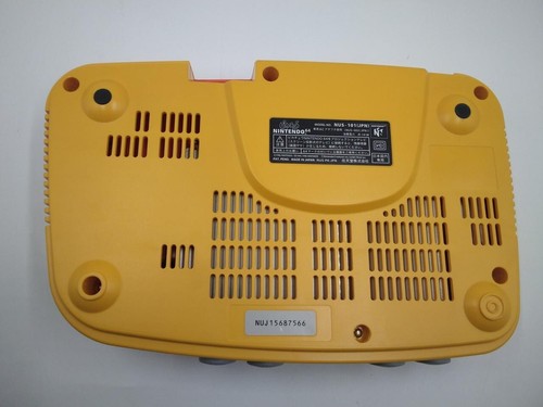 NINTENDO 64 Pikachu version RED - Picture 4 of 9