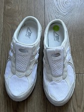 New Balance Mule Men's slip-on Shoes White Size 7.5 Uk Brand New Men’s