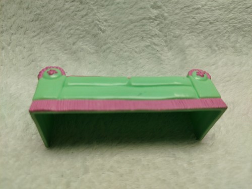 RARE 1995 Dollhouse Furniture Retro Green Sofa Couch 10cm Vintage Miniature Deco - Picture 4 of 5