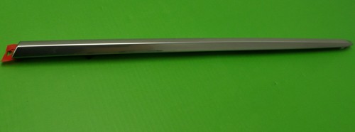 Right Rear Side Door Molding Clear Coat Silver 2021-2023 Cadillac Escalade - Picture 4 of 11
