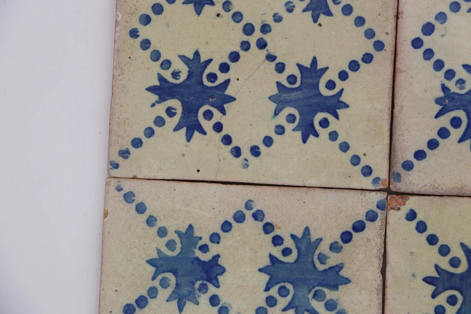 Juego de cuatro azulejos azules y blancos antiguos del siglo XIX, portugués Foto 3 de 4