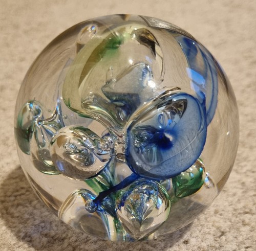 Reduced! Langham Glass Handmade Paperweight approx 8cm dia with Original Box - Picture 11 of 15