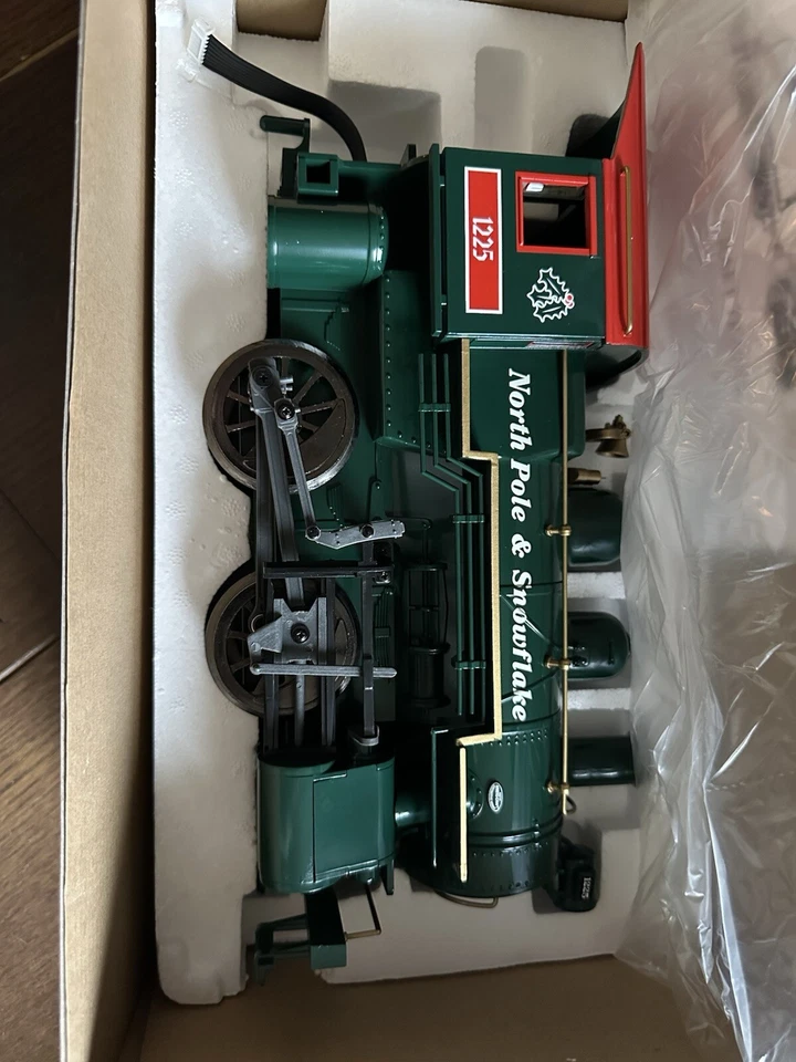 Aristo Craft Trains 2012 Version  0-4-0 Steam Locomotive  - Image 3 of 4