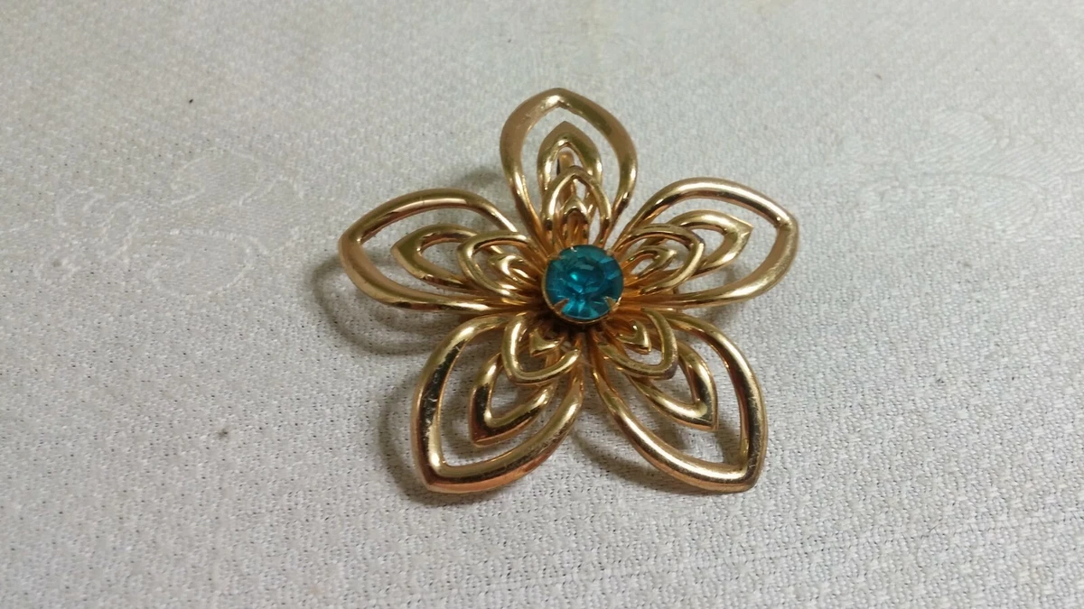 Vintage Coro Goldtone Metal Filigree Blue Crystal Inset Flower Brooch Pin