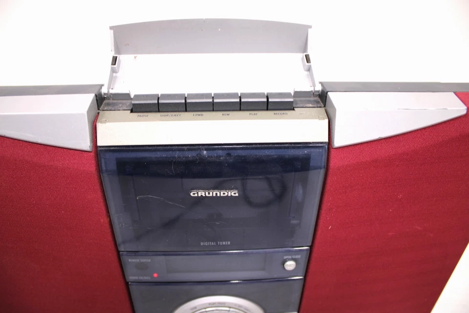 Vintage Grundig Fine Arts UMS9V CD-Player & Kassettenrecorder + Radio, funktionstüchtig - Bild 4 von 4