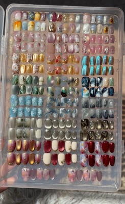 38 brand new handcrafted press-on nails in size M