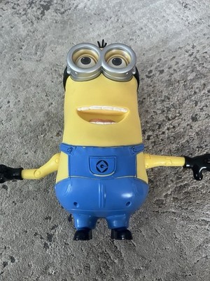 Thinkway Toys Minion 10 1/2 Inches Tall, Battery Operated Works Great