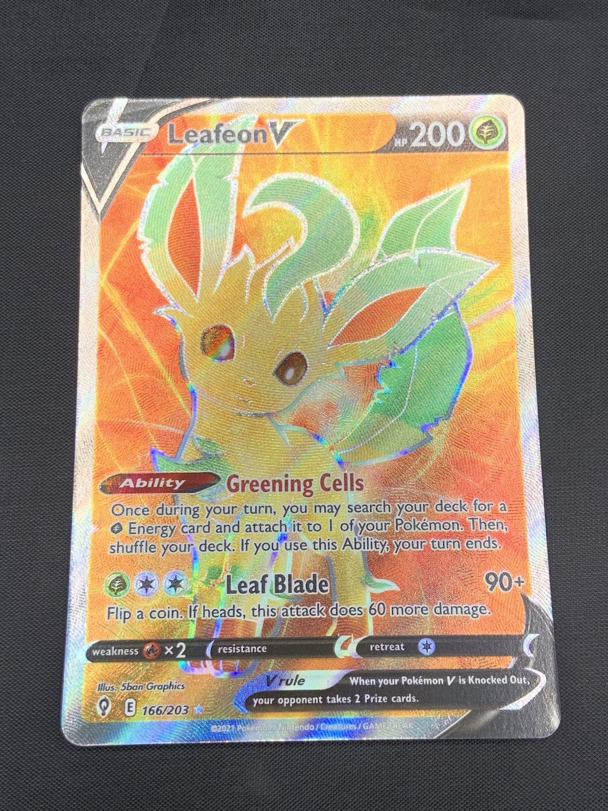 Leafeon V (Full Art) 166/203 SWSH07: Evolving Skies Holo NM