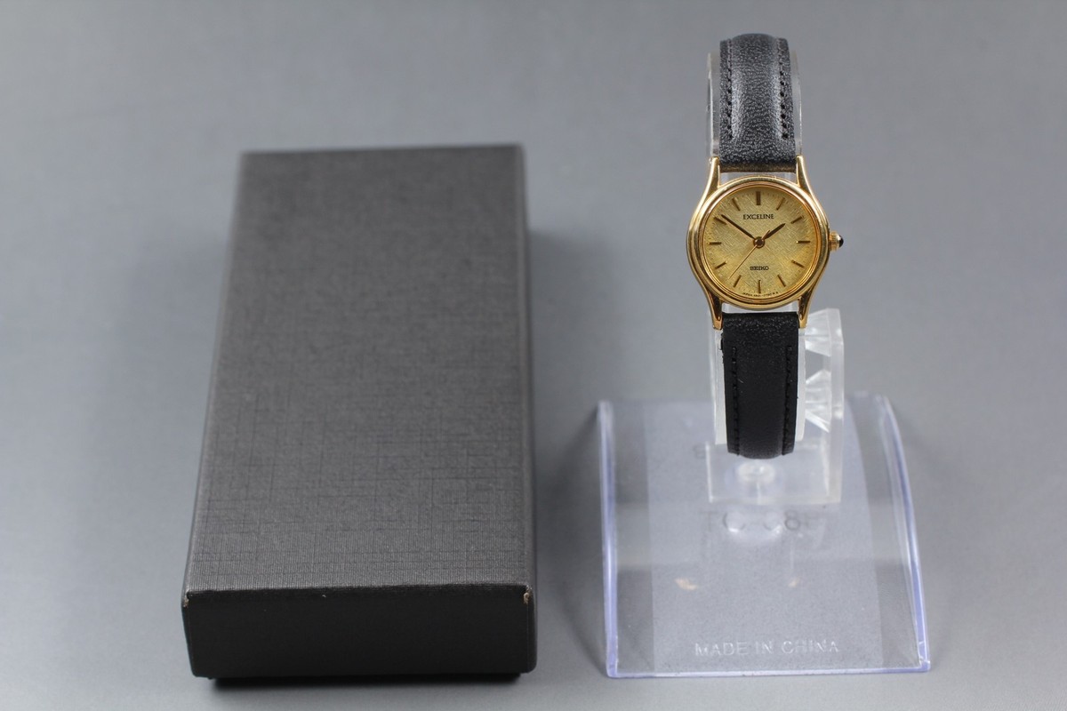 Vintage 1993 N MINT Seiko Exceline 4N21-0390 Gold Round Qz Womens