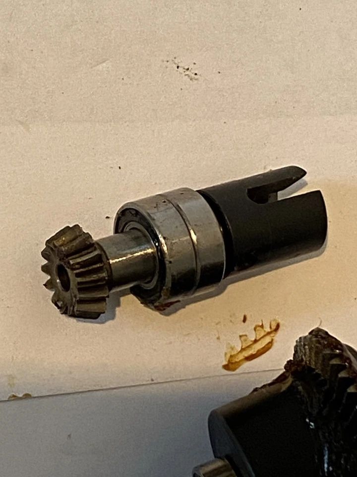 •Thunder Tiger MTA4-S50/Sledge-Hammer,S28 ein Differential(Diffzahnrad 43 Zähne. - Bild 3 von 4