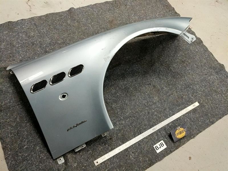 2006 2007 2008 Maserati Quattroporte Front Right Pass. Fender (Argento Luna)