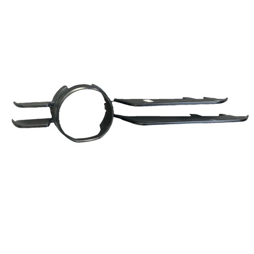 BMW 3 E46 2003 Halterung Nebelscheinwerfer 8225591