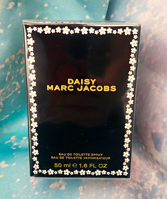 Marc Jacobs Daisy Eau de Toilette Spray, Regular Size 1.6 fl oz