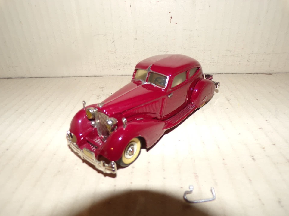 AMERICAN AUTOMOBILE MINIATURES (PTH) 1934 PACKARD MODELO 1106 2 PORTAS SEDÃ COMPLETO - Imagem 4 de 4