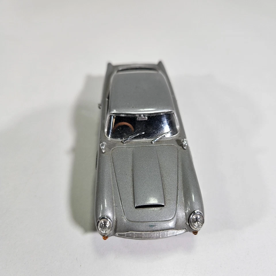James Bond 007 Aston Martin DB5 Silver Birch 1963 escala 1:43 Norev 270523 diecast Foto 3 de 4