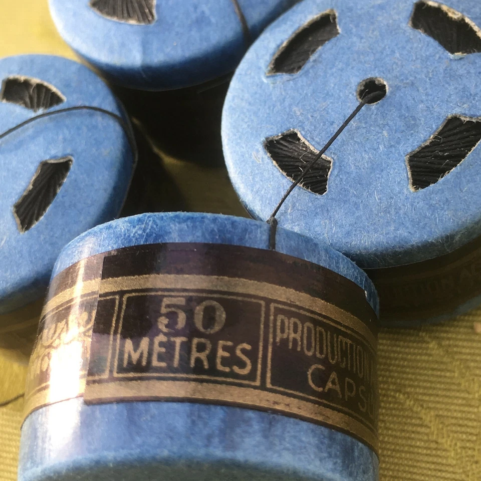 HILO DE COSER FRANCÉS DE LINO PURO NEGRO AÑOS 30~LOTE DE 4 CÁPSULAS~200 METROS~SIN USAR Foto 4 de 4