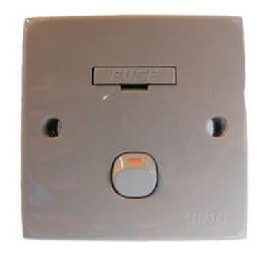 CLIPSAL FUSED SPUR 13A 250V CASCADE WOHNMOBIL CARAVAN BOOT SELBSTBAU GRAU