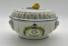 Rare Pierre Deux HB Henriot Quimper Tureen with Pear Finial 10-1/2" x 7-1/2" x 7