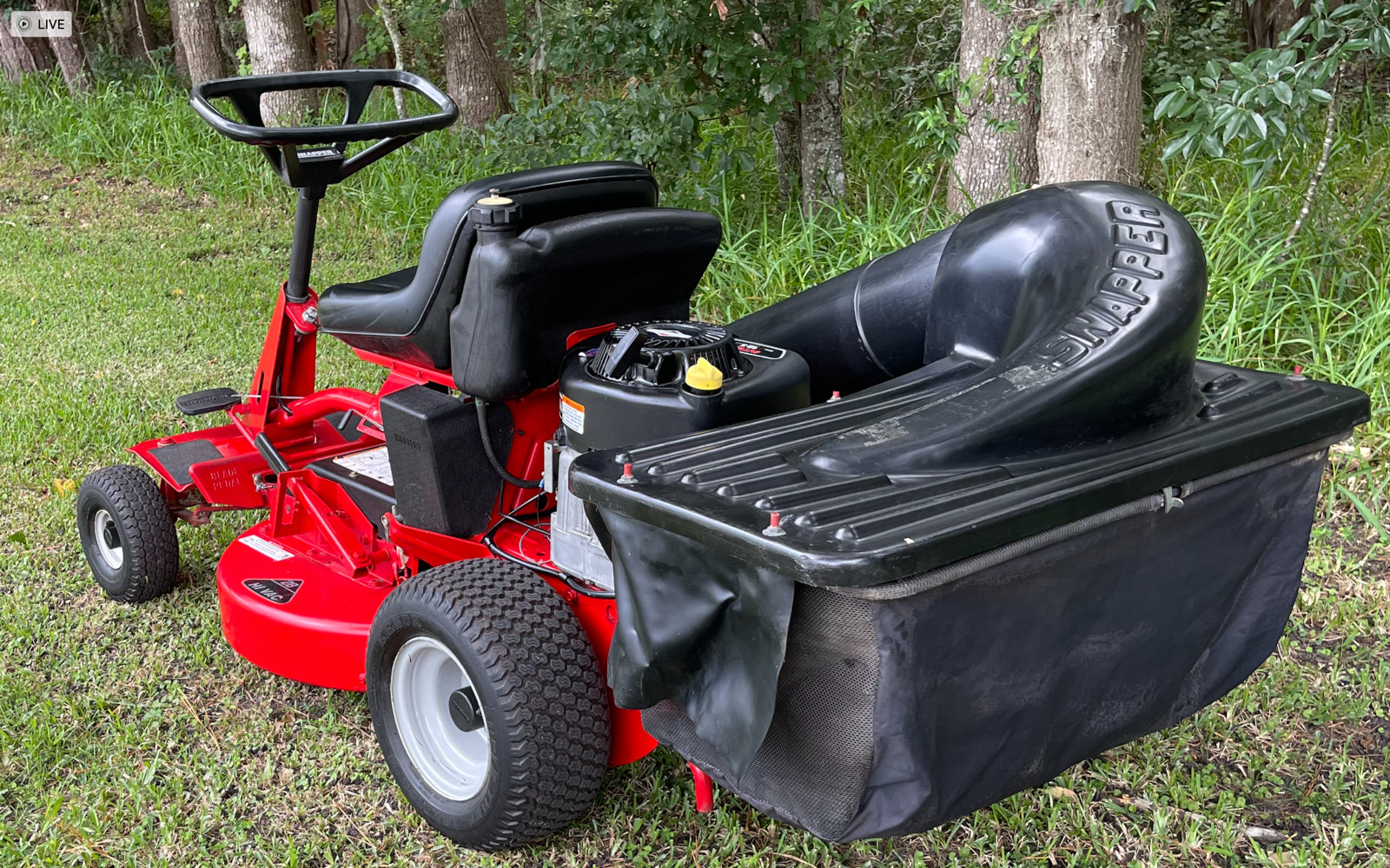 SNAPPER 12.5 HP RIDING LAWN MOWER NICE & CLEAN LOCAL PICKUP ONLY find