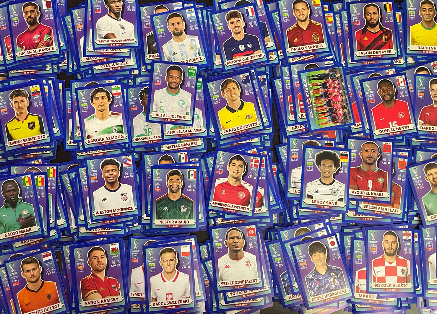 Panini World Cup Qatar 2022 BLUE Parallel Stickers YOU PICK (FCW - MEX)