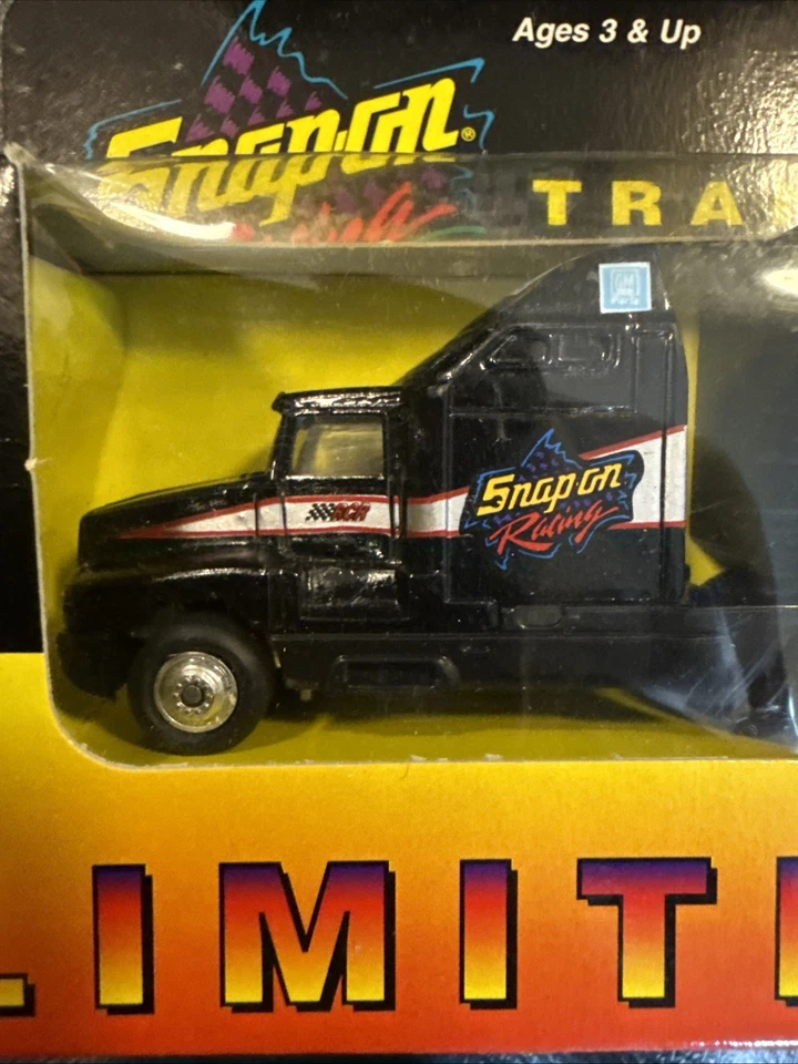 1994 Matchbox Snap-On Dale Earnhardt #3 Goodwrench Team Transporter Ltd Ed. - Imagem 3 de 4