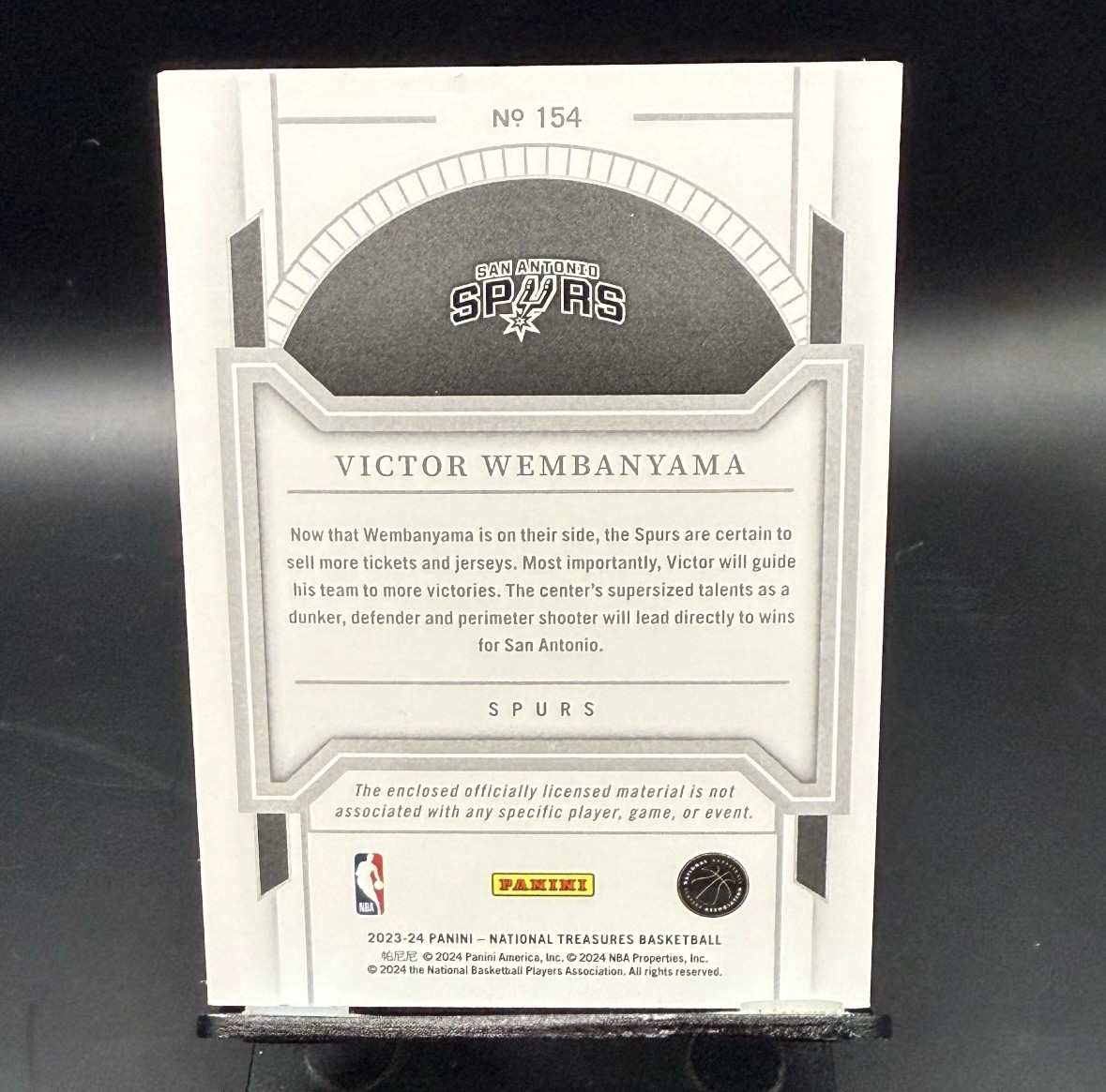 2023 Panini National Treasures - Rookie Patches Victor Wembanyama Pink # /25 view 2