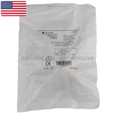 New 42EF-P2MPB-F4 Photoelectric switch sensor For Allen-Bradley - US Stock