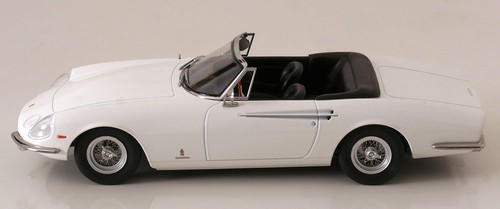 KK Scale 1:18 FERRARI 365 CALIFORNIA SPYDER WHITE 1966 Diecast - KKDC180054 - Picture 3 of 6