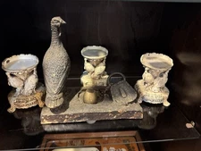 WILD TURKEY METAL BOTTLE HOLDER VERY RARE  6X5