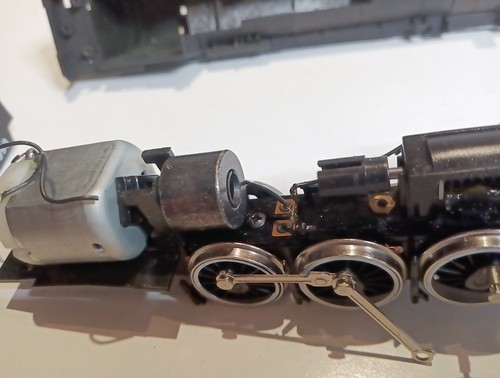 Made in Slovenia Locomotive. Motor works, - Spare or Repair. MyRef.(K59). - Picture 12 of 15